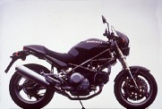 Monster 900 černá 1993-1999